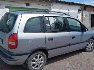 Авто Opel Zafira 2000 № 7790289