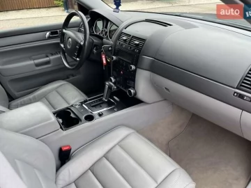 Авто Volkswagen Touareg 2006 № 7790293