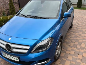 Авто Mercedes B-Class 2016 № 7790404