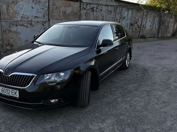 Авто Skoda Superb 2014 № 7790408