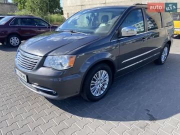 Авто Chrysler Town Country 2014 № 7790416
