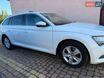 Авто Skoda Superb 2016 № 7790429