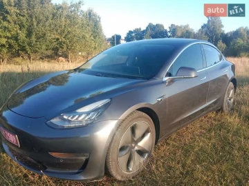 Авто Tesla Model 3 2019 № 7790442