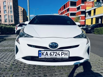 Авто Toyota Prius 2018 № 7790457
