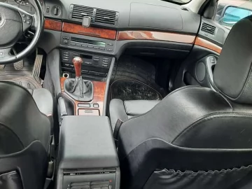 Авто BMW 5 Series 2001 № 7790545