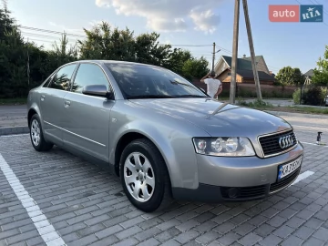 Авто Audi A4 2001 № 7790549