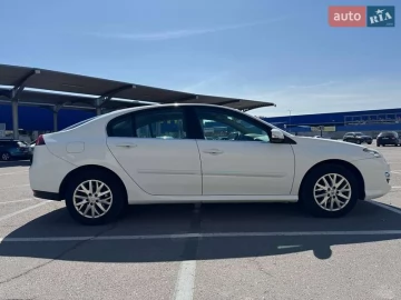 Авто Renault Laguna 2013 № 7790736