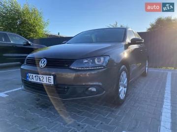 Авто Volkswagen Jetta 2011 № 7790760
