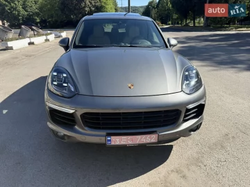 Авто Porsche Cayenne 2016 № 7791098
