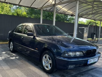 Авто BMW 5 Series 1999 № 7791113