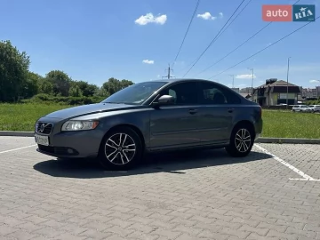 Авто Volvo S40 2010 № 7791168