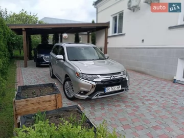 Авто Mitsubishi Outlander 2019 № 7791207