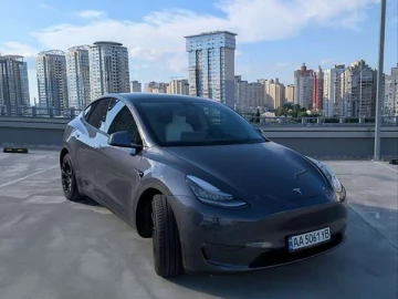 Авто Tesla Model Y 2022 № 7791348