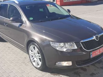 Авто Skoda Superb 2011 № 7791463