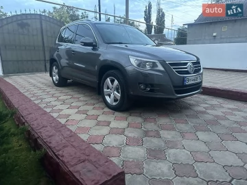 Авто Volkswagen Tiguan 2010 № 7791468