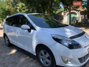 Авто Renault Scenic 2011 № 7791594