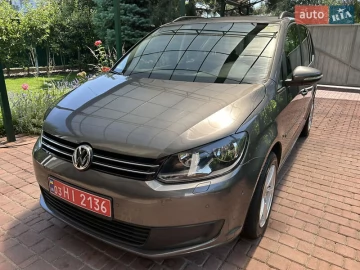 Авто Volkswagen Touran 2011 № 7792008