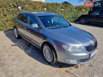 Авто Skoda Superb 2012 № 7792428