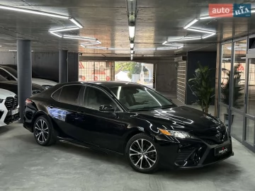 Авто Toyota Camry 2018 № 7792486