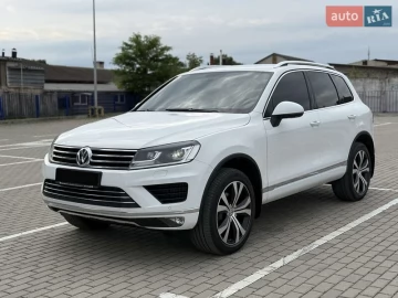 Авто Volkswagen Touareg 2016 № 7792524