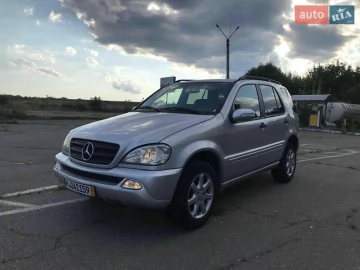Авто Mercedes M-Class 2002 № 7793401