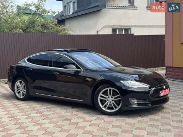 Авто Tesla Model S 2013 № 7793908