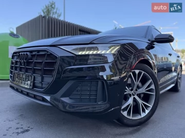 Авто Audi Q8 2023 № 7794270