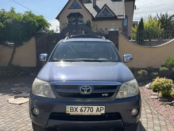 Авто Toyota Fortuner 2007 № 7794344