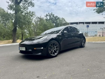 Авто Tesla Model 3 2021 № 7794378