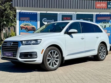 Авто Audi Q7 2017 № 7794387