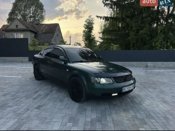 Авто Volkswagen Passat 1999 № 7794408