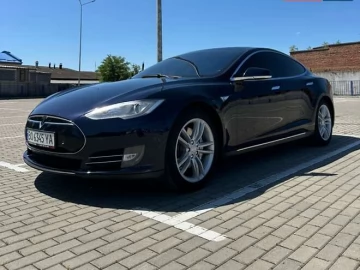 Авто Tesla Model S 2013 № 7794866