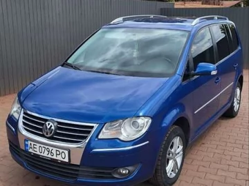 Авто Volkswagen Touran 2009 № 7795025