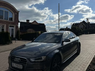 Авто Audi A4 2015 № 7795085
