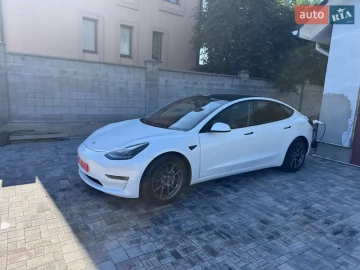 Авто Tesla Model 3 2022 № 7795100