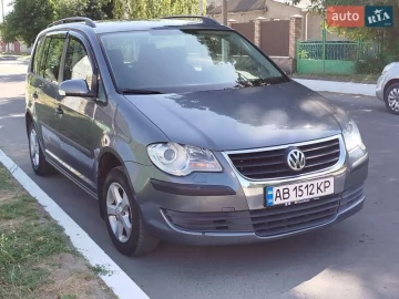 Авто Volkswagen Touran 2007 № 7795224