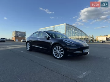 Авто Tesla Model 3 2019 № 7795642