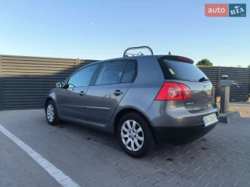 Авто Volkswagen Golf 2005 № 7795750