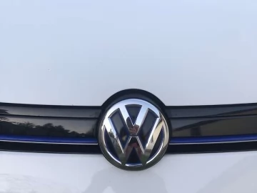 Авто Volkswagen E-Golf 2015 № 7795871