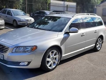 Авто Volvo V70 2014 № 7795897