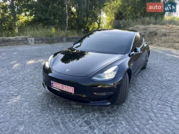 Авто Tesla Model 3 2018 № 7795943