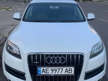 Авто Audi Q7 2015 № 7796000