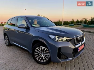 Авто BMW Ix1 2023 № 7796044