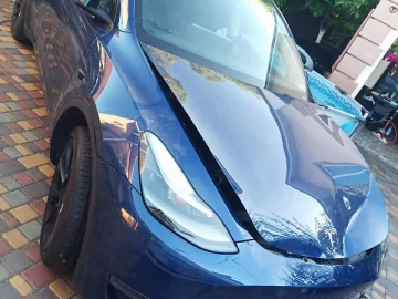 Авто Tesla Model Y 2023 № 7796129