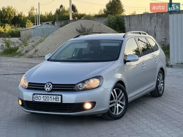 Авто Volkswagen Golf 2010 № 7796154