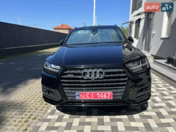 Авто Audi Q7 2017 № 7796357