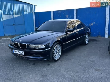 Авто BMW 7 Series 2000 № 7796651