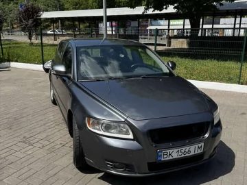 Авто Volvo V50 2010 № 7796867