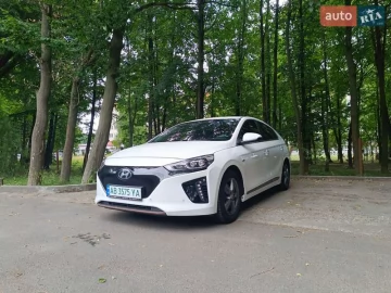 Авто Hyundai Ioniq 2017 № 7796926
