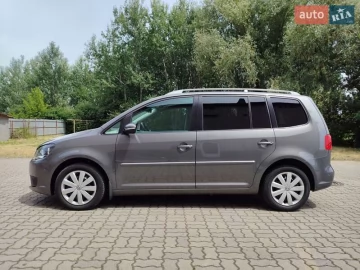 Авто Volkswagen Touran 2011 № 7796930
